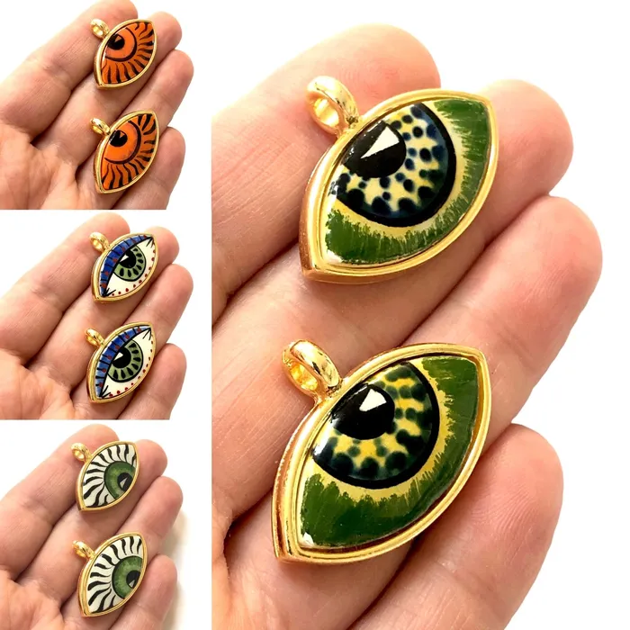 24Kt Gold Plated Hand MadePaint Ceramic Eye Pendant Peppy Beads Necklaces 24Kt Gold Plated Hand MadePaint Ceramic Eye Pendant Peppy Beads Necklaces