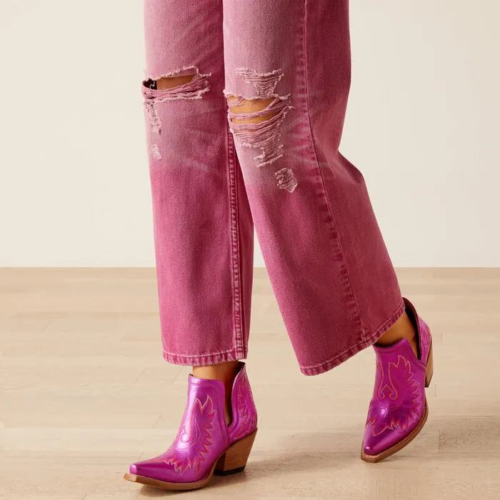 ARIAT WOMENS ULTRA HIGH RISE TOMBOY WIDE CROP PINK JEAN ARIAT CLOTHING Earrings