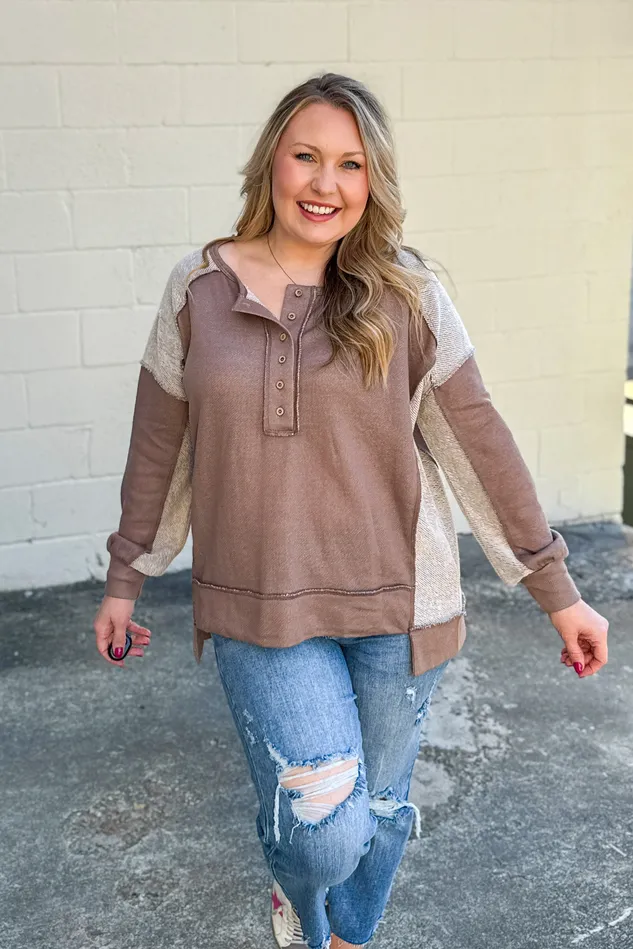 BiBi Feeling Neutral Color Block Top Necklaces