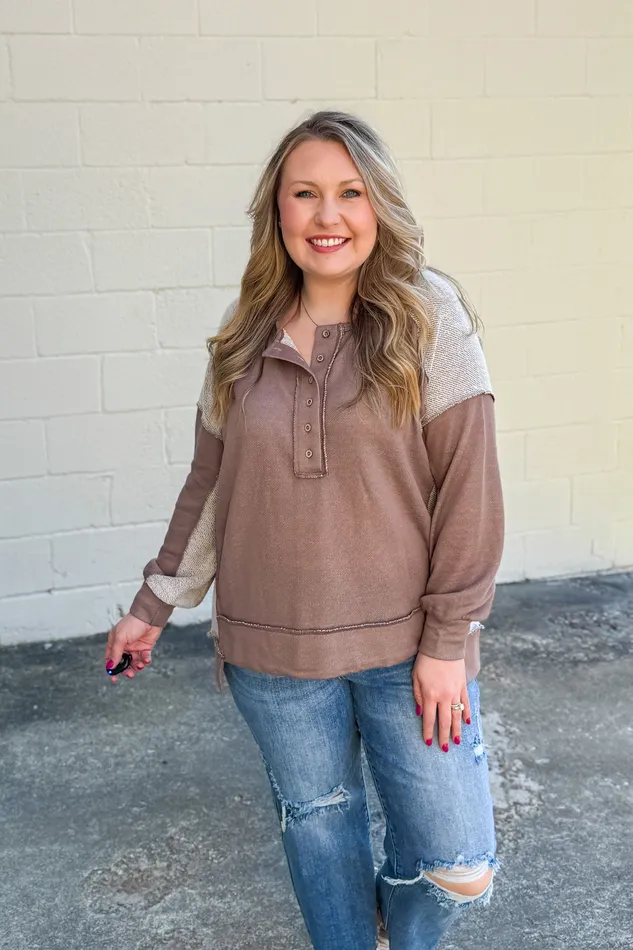 BiBi Feeling Neutral Color Block Top Necklaces