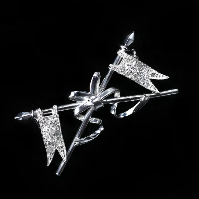 Necklaces ES Nacht Estate Platinum Diamond Pennon Flag Brooch