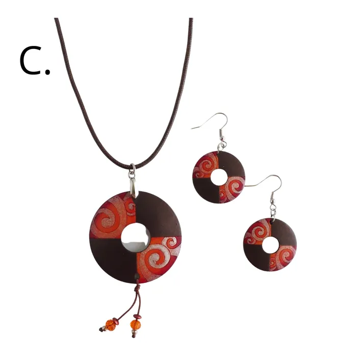 Necklaces Totumo Necklace Set Conni