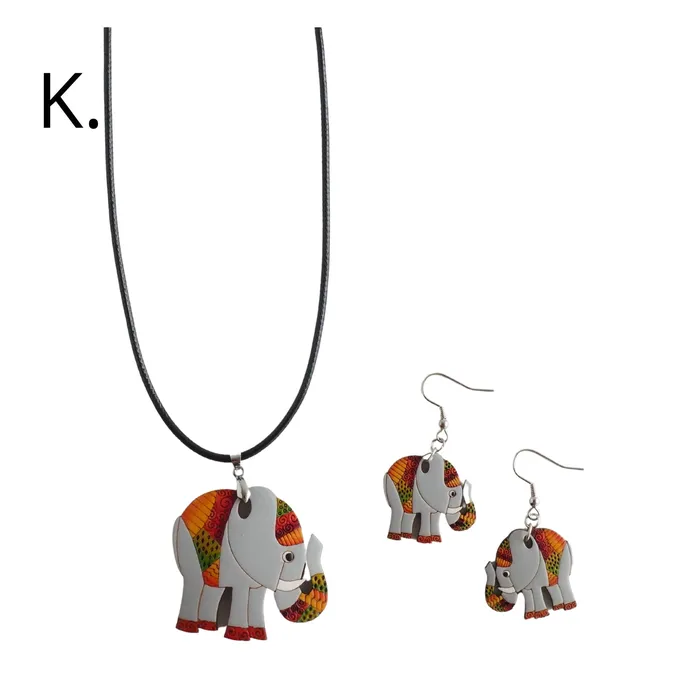 Necklaces Totumo Necklace Set Conni