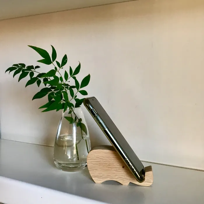 Wood Phone Stand Elephant GEPETTO Earrings