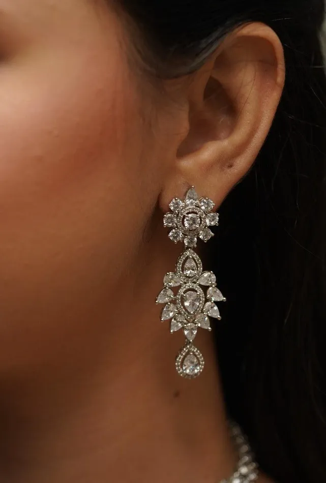 Aarti Layered Diamond Set with Maangtika attrangi Necklaces