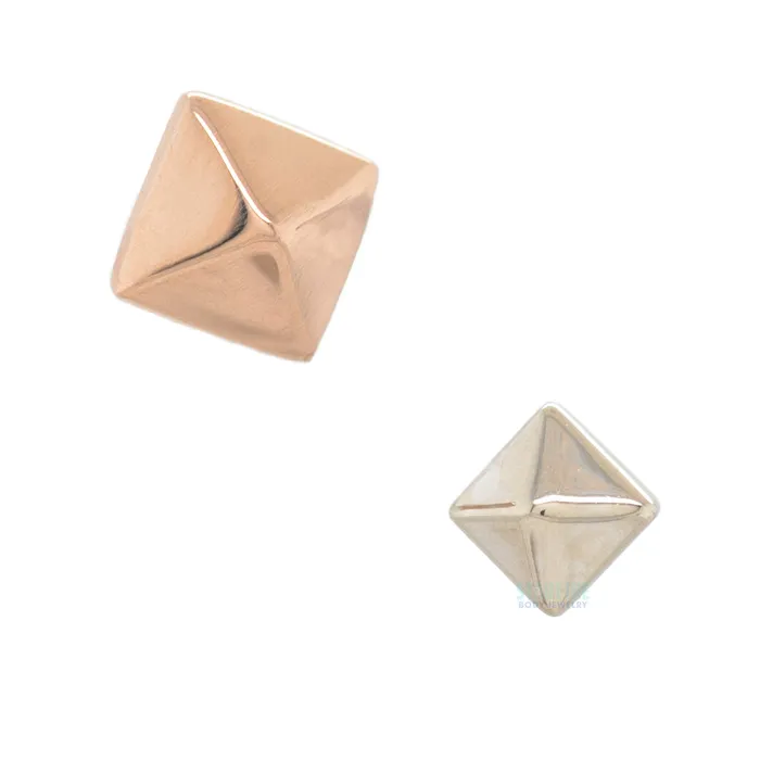 Body Vision BVLA Earrings threadless Square Pyramid Pin in Gold