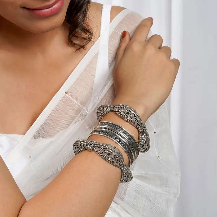 Bracelets Teejh Teejh Maahi Stacked Bracelet Set