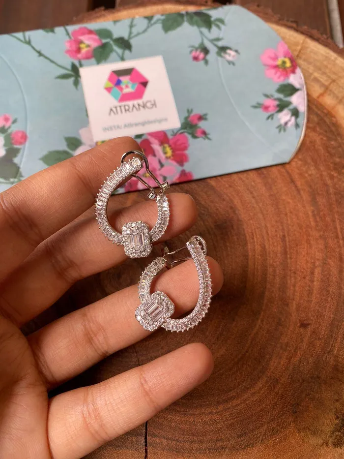 Earrings Attrangi Subtle Bling Pressure Setting Diamond Earrings