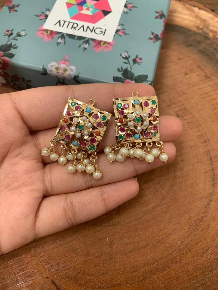 Earrings Jadaau Square Tukdi Studs attrangi1