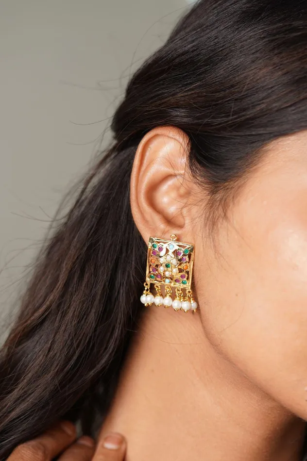 Earrings Jadaau Square Tukdi Studs attrangi1
