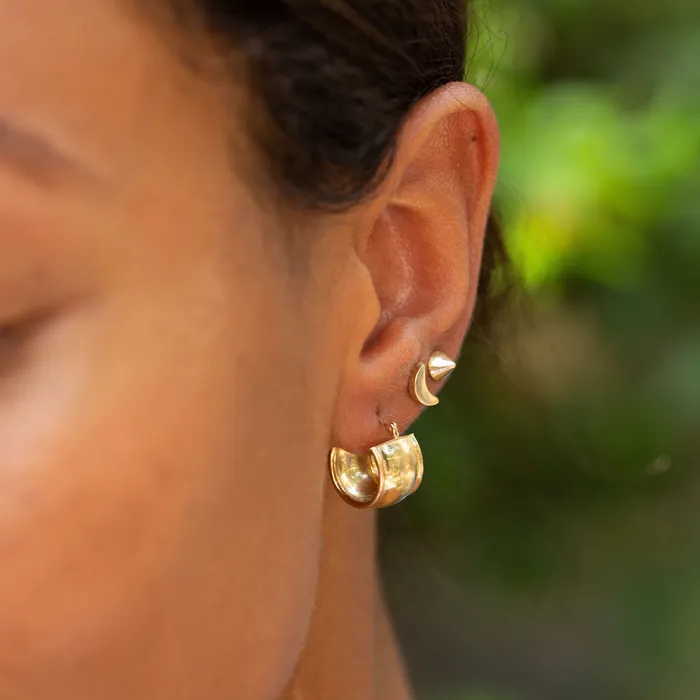 Earrings Vintage Wide 14k Gold Huggie Hoop Earrings