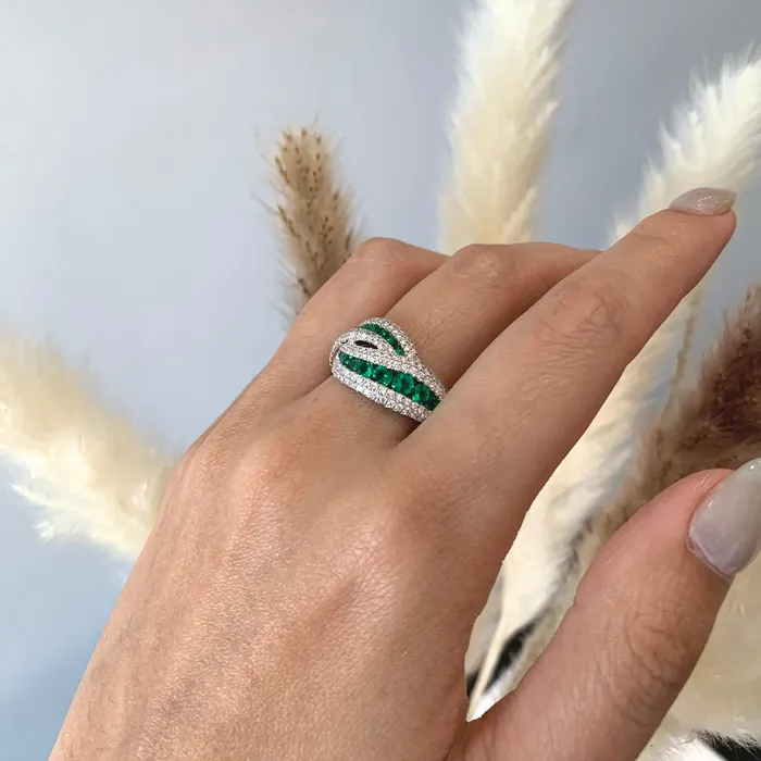 Fana Rings Emerald Diamond Ring Fana Rings Emerald Diamond Ring