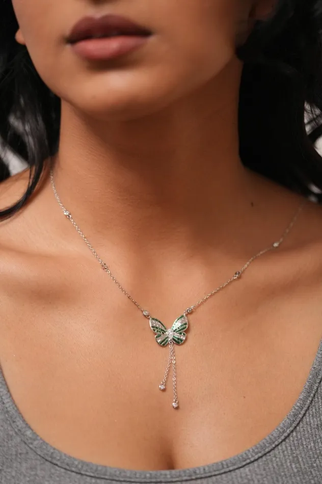 Necklaces You Give Me Butterflies Diamond Pendant with Chain Attrangi