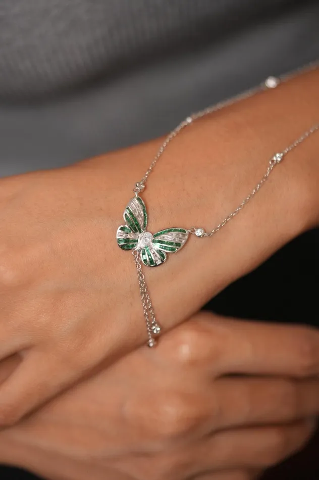Necklaces You Give Me Butterflies Diamond Pendant with Chain Attrangi Necklaces You Give Me Butterflies Diamond Pendant with Chain Attrangi