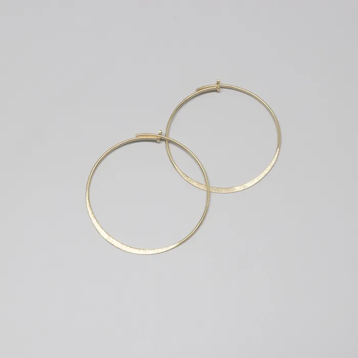 satin flat hoop M L fejn ML Earrings