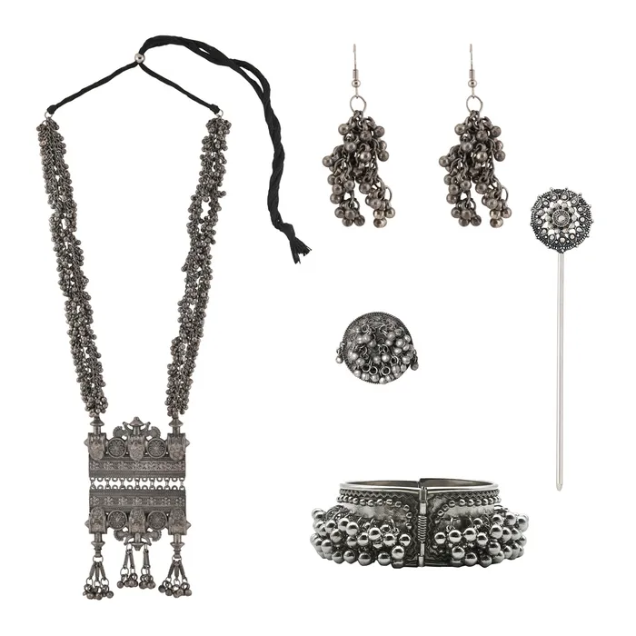 Teejh Chola Oxidised Silver Jewellery Gift Set Teejh Rings