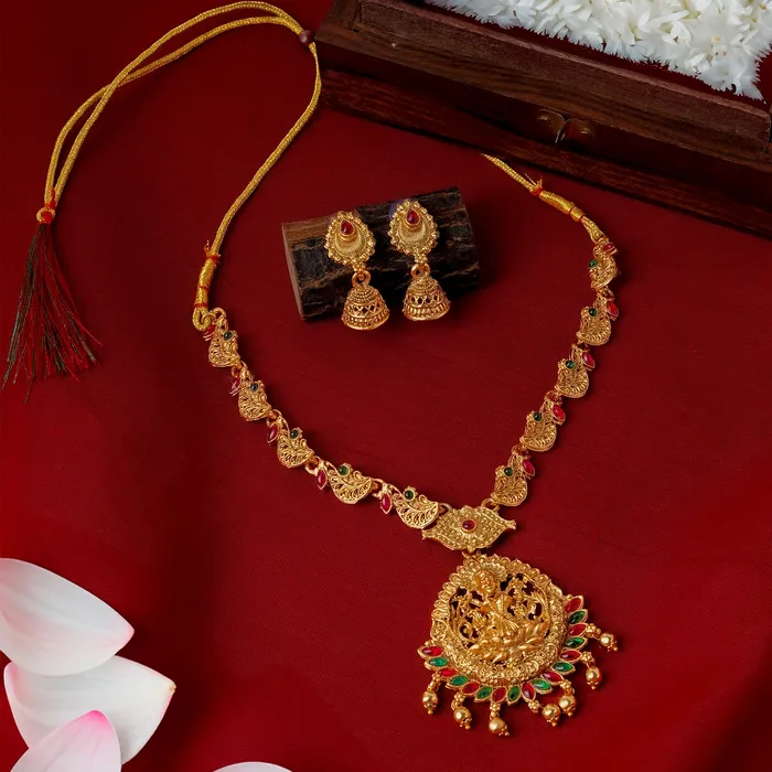 Teejh Necklaces Teejh Karthika Gold Red And Green Layered Necklace Set