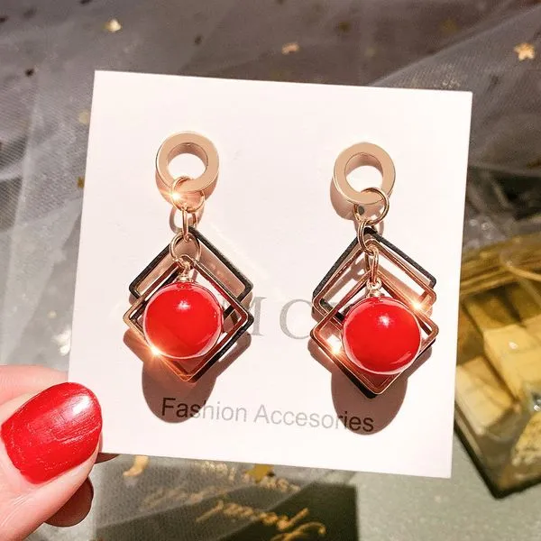 01 Earrings E914 Gold Black Diamond Shape with Red Pearl Earrings