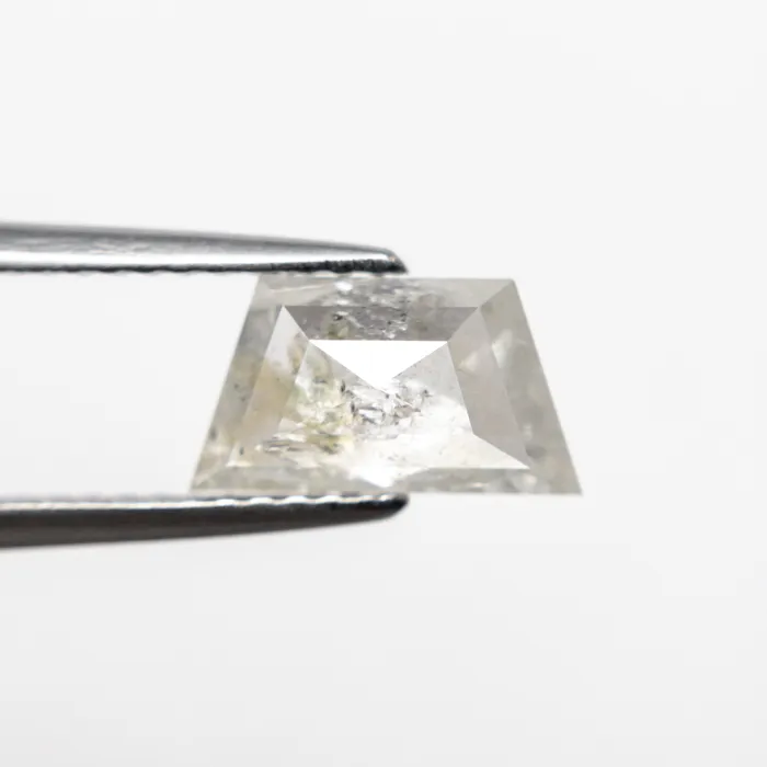 144ct 963x536x293mm Trapezoid Rosecut 1961710 Misfit Diamonds Earrings