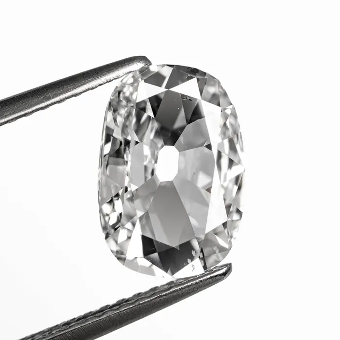 201ct 1027x710x313mm GIA SI2 E Modern Antique Old Mine Cut 2515801 Misfit Diamonds Rings