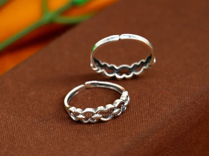 925 sterling silver handcrafted unique design vintage ethnic design brides toe ring for girls womens ytr26 TRIBAL ORNAMENTS Rings