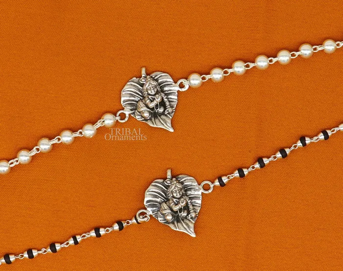 Bracelets Amazing Krishna Laddu Gopala Rakhi 925 sterling silver handmade Rakhi bracelet amazing black Tulsi beaded and silver bracelet rk205 TRIBAL ORNAMENTS Bracelets Amazing Krishna Laddu Gopala Rakhi 925 sterling silver handmade Rakhi bracelet amazing black Tulsi beaded and silver bracelet rk205 TRIBAL ORNAMENTS