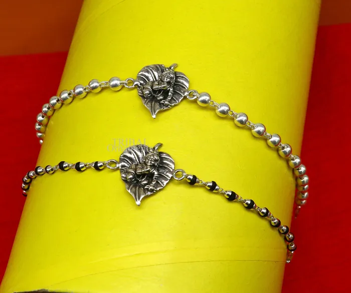 Bracelets Amazing Krishna Laddu Gopala Rakhi 925 sterling silver handmade Rakhi bracelet amazing black Tulsi beaded and silver bracelet rk205 TRIBAL ORNAMENTS Bracelets Amazing Krishna Laddu Gopala Rakhi 925 sterling silver handmade Rakhi bracelet amazing black Tulsi beaded and silver bracelet rk205 TRIBAL ORNAMENTS