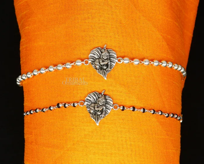 Bracelets Amazing Krishna Laddu Gopala Rakhi 925 sterling silver handmade Rakhi bracelet amazing black Tulsi beaded and silver bracelet rk205 TRIBAL ORNAMENTS Bracelets Amazing Krishna Laddu Gopala Rakhi 925 sterling silver handmade Rakhi bracelet amazing black Tulsi beaded and silver bracelet rk205 TRIBAL ORNAMENTS