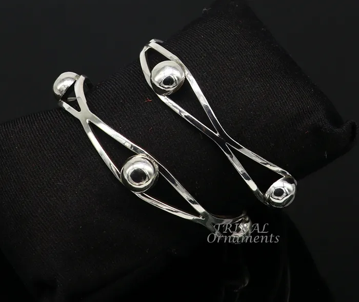 Bracelets TRIBAL ORNAMENTS 925 sterling silver flower design unique style handmade bangle bracelet best brides collection wedding jewelry from india nba343
