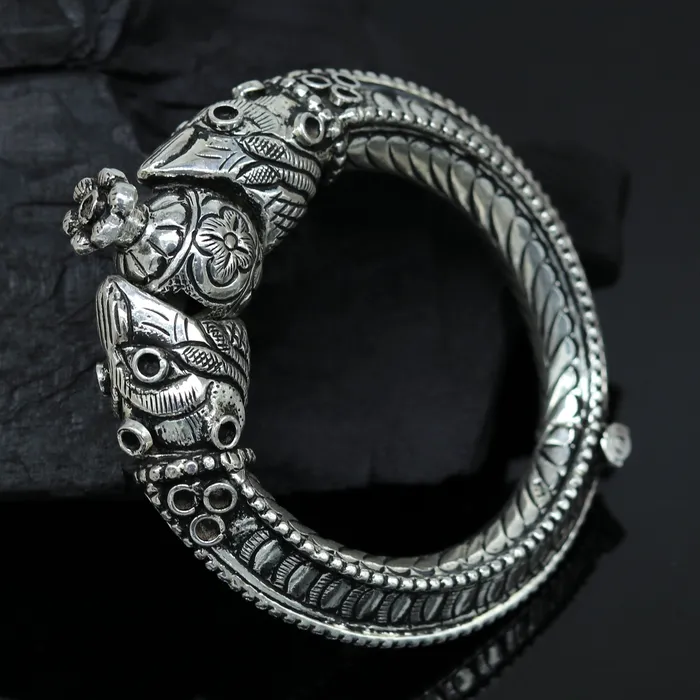 Bracelets TRIBAL ORNAMENTS 925 sterling silver handmade chitai work crocodile fabulous handcrafted work vintage bangle bracelet kada bridesmaid gifting nssk260 Bracelets TRIBAL ORNAMENTS 925 sterling silver handmade chitai work crocodile fabulous handcrafted work vintage bangle bracelet kada bridesmaid gifting nssk260