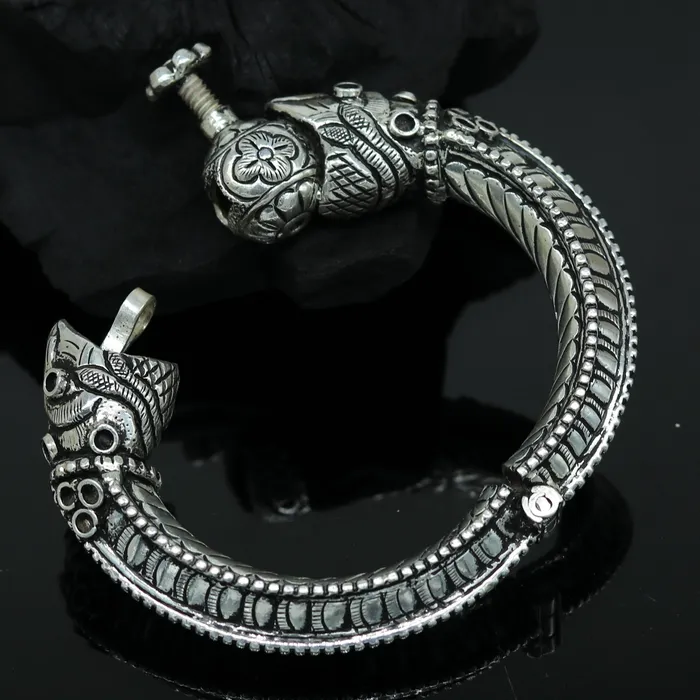 Bracelets TRIBAL ORNAMENTS 925 sterling silver handmade chitai work crocodile fabulous handcrafted work vintage bangle bracelet kada bridesmaid gifting nssk260