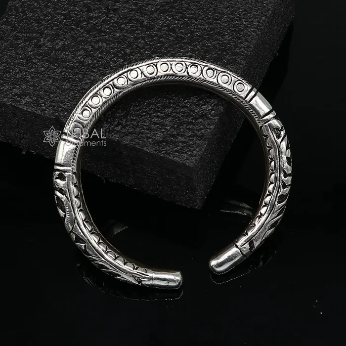 Bracelets TRIBAL ORNAMENTS Divine kada lord krishna jai shri shyam matra handmade 925 sterling silver kada best unisex bangle kada jewelry from india nsk712 Bracelets TRIBAL ORNAMENTS Divine kada lord krishna jai shri shyam matra handmade 925 sterling silver kada best unisex bangle kada jewelry from india nsk712