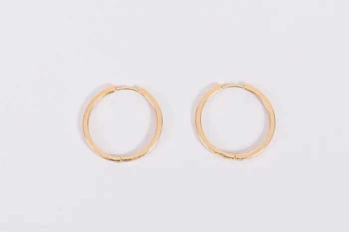 Earrings DLUX 23 mm Chic Huggies