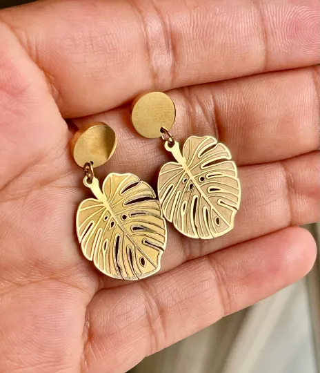Earrings Jewelvers 14K GoldFilled Monstera leaf earrings Earrings Jewelvers 14K GoldFilled Monstera leaf earrings