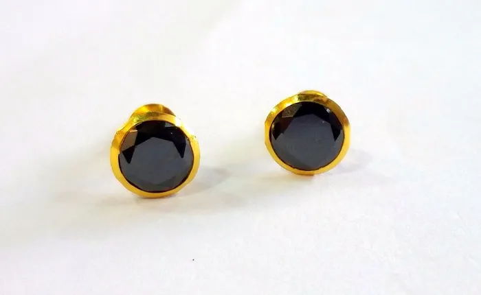 Earrings TRIBAL ORNAMENTS Genuine 18k yellow gold handmade fabulous black onyx stone excellent antique vintage design stud earrings pair unisex jewelry