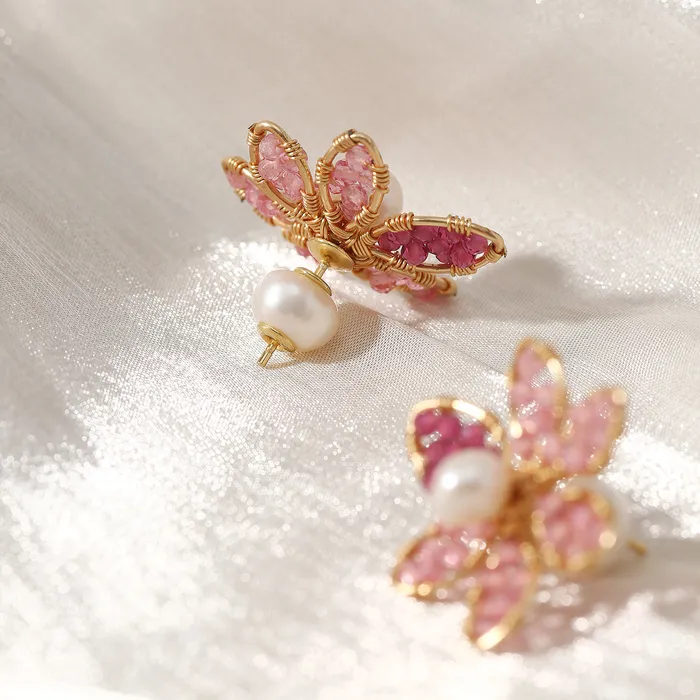 Elegant Freshwater Pearl Earrings WE00413 Vanda Miss Joaquim Pearly Lustre Earrings