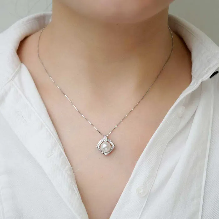 Elegant Freshwater Pearl Necklace WN00063 Pearly Lustre Necklaces