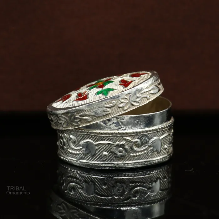 Exclusive oval shape trinket box sindur kumkum box brides eye kajal box 925 sterling silver handmade girls article silver jewelry stb330 TRIBAL ORNAMENTS Rings
