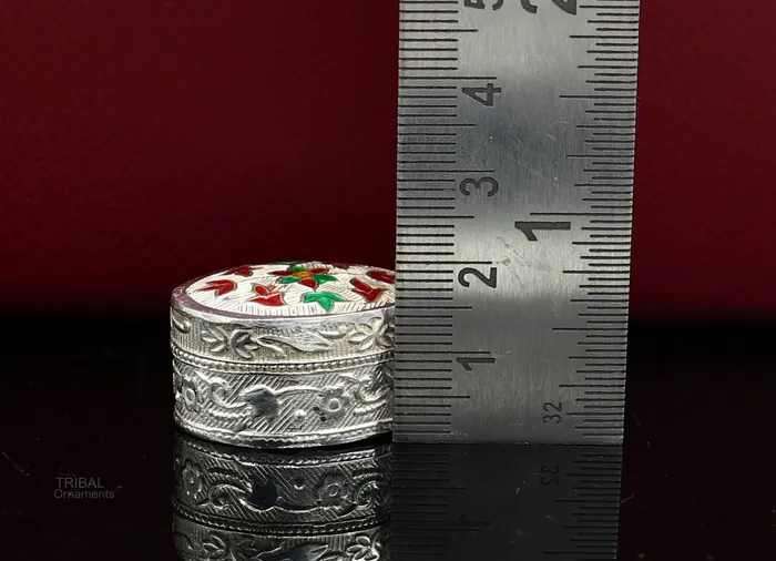 Exclusive oval shape trinket box sindur kumkum box brides eye kajal box 925 sterling silver handmade girls article silver jewelry stb330 TRIBAL ORNAMENTS Rings