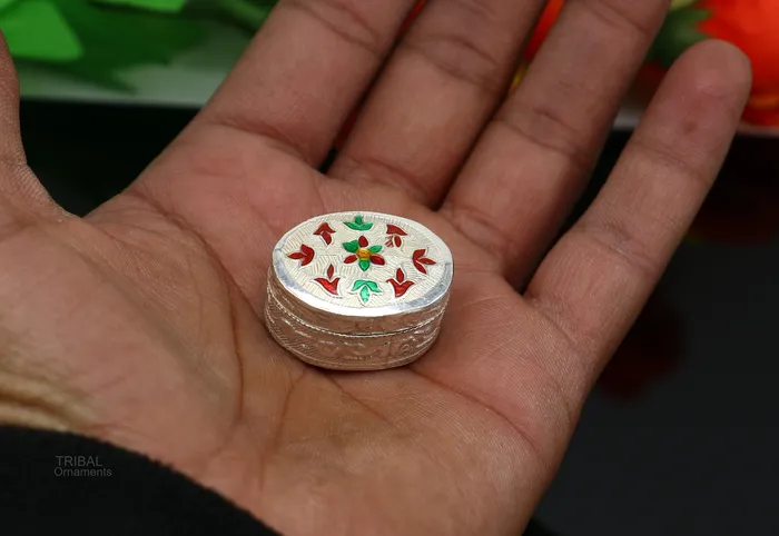 Exclusive oval shape trinket box sindur kumkum box brides eye kajal box 925 sterling silver handmade girls article silver jewelry stb330 TRIBAL ORNAMENTS Rings