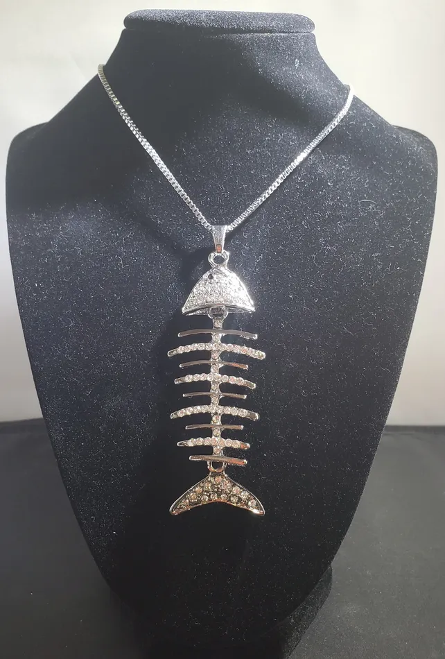 N1291 Silver Rhinestone Fish Bone Necklace with FREE Earrings polly Necklaces