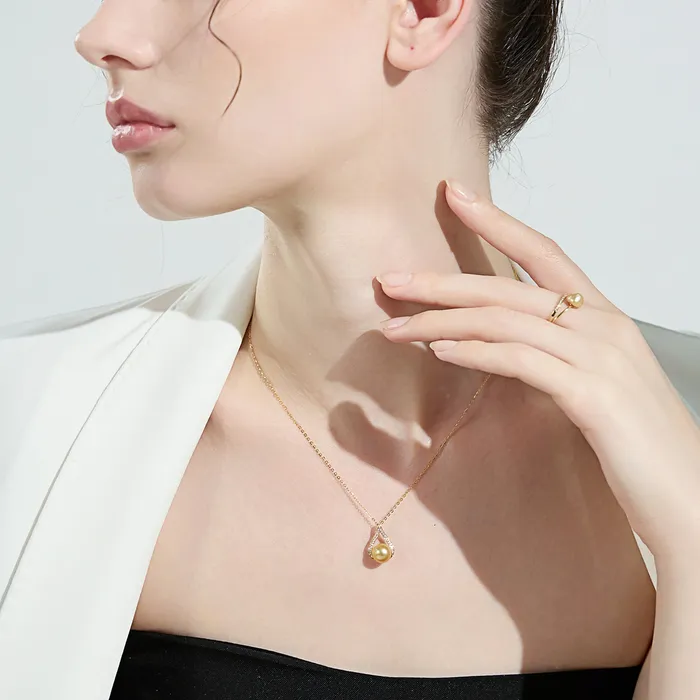 Necklaces 18K Solid Gold South Sea Golden Pearl Necklace KN00191 Pearly Lustre