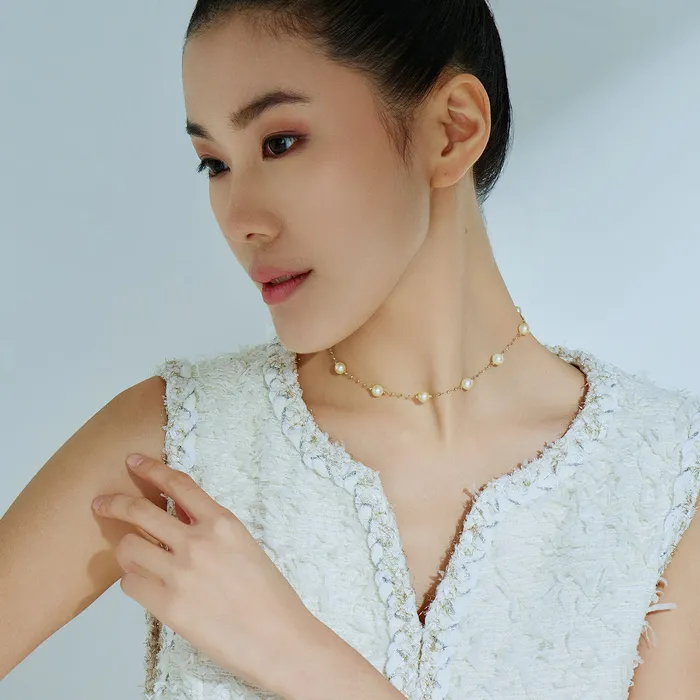 Necklaces Pearly Lustre 18k Solid Gold Golden Akoya Pearl Necklace KN00259