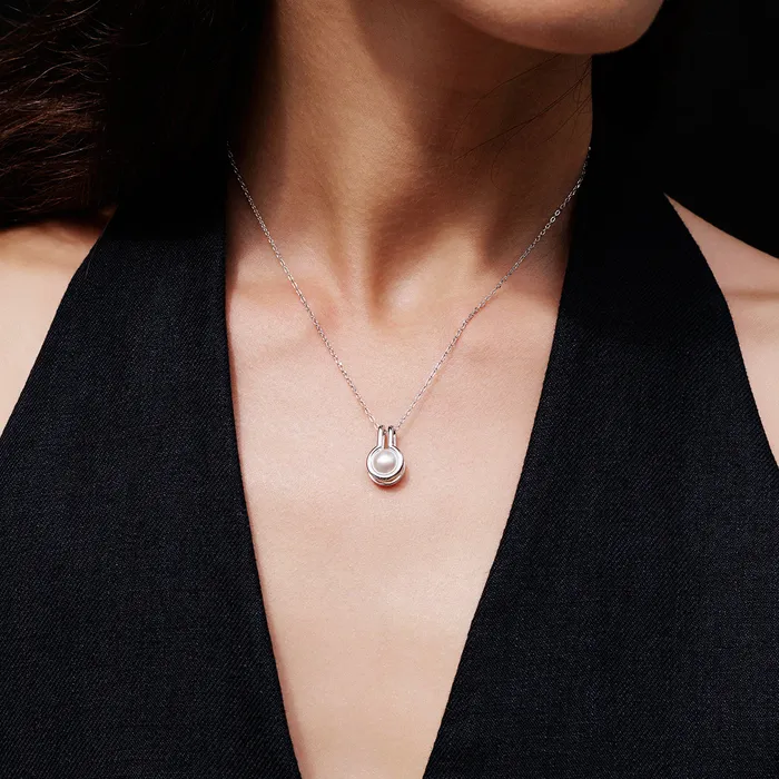Necklaces Pearly Lustre New Yorker Freshwater Pearl Necklace WN00108