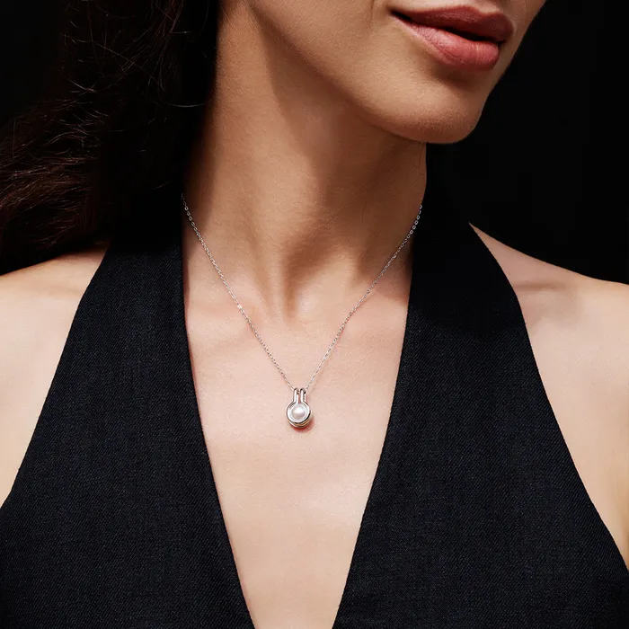 Necklaces Pearly Lustre New Yorker Freshwater Pearl Necklace WN00108