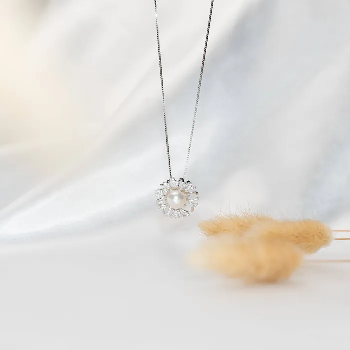 Necklaces Pearly Lustre Top Grade Freshwater Pearl Necklace WN00223 GARDENS