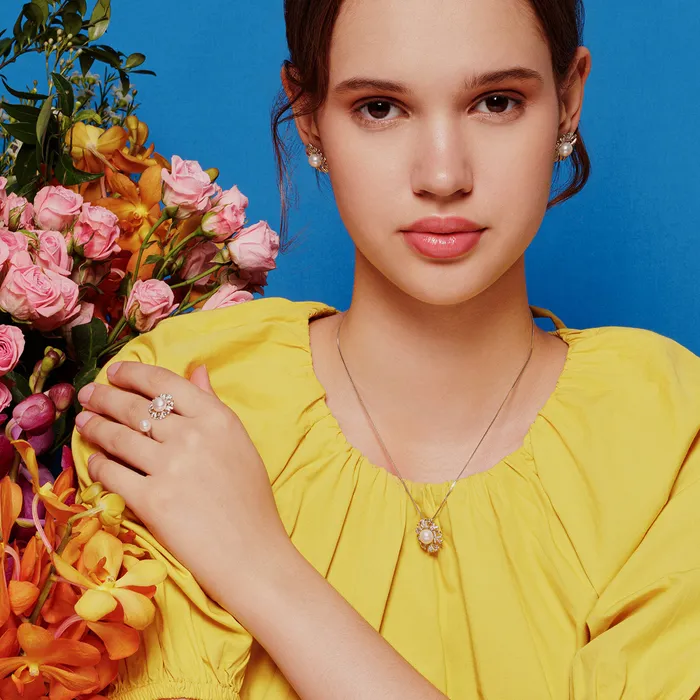 Necklaces Pearly Lustre Top Grade Freshwater Pearl Necklace WN00223 GARDENS