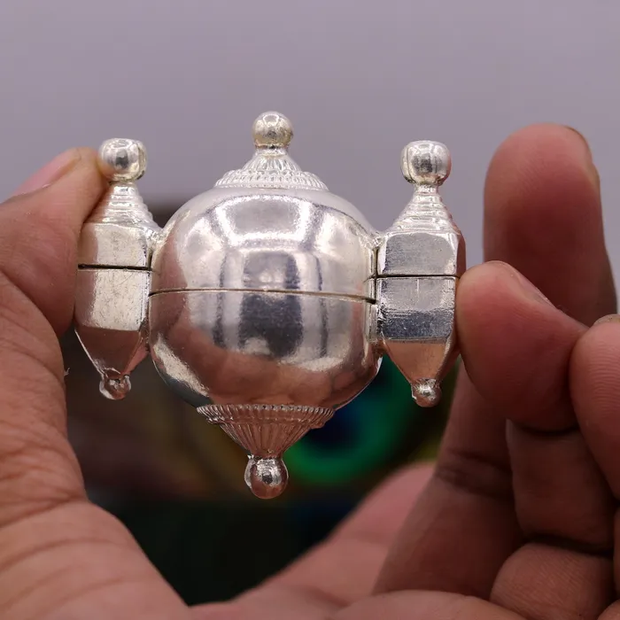 Necklaces TRIBAL ORNAMENTS Vintage antique design rare Indian lord shiva lingam box container box sterling silver pendant jewelry from rajasthan india nsp116