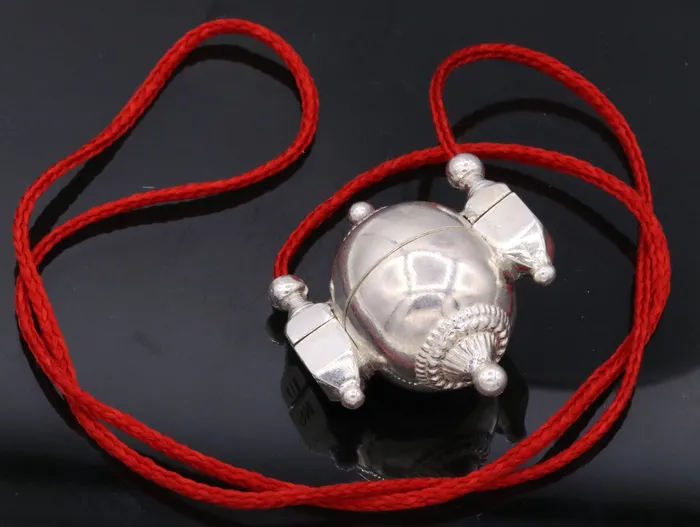 Necklaces Vintage ethnic Traditional silver shiva lingam box amulet pendant handmade mantra box prayer box tribal jewelry sa04 TRIBAL ORNAMENTS Necklaces Vintage ethnic Traditional silver shiva lingam box amulet pendant handmade mantra box prayer box tribal jewelry sa04 TRIBAL ORNAMENTS