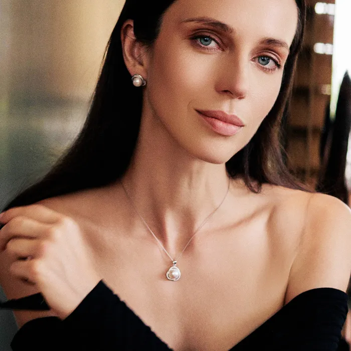 Pearly Lustre Necklaces Elegant Freshwater Pearl Necklace WN00082